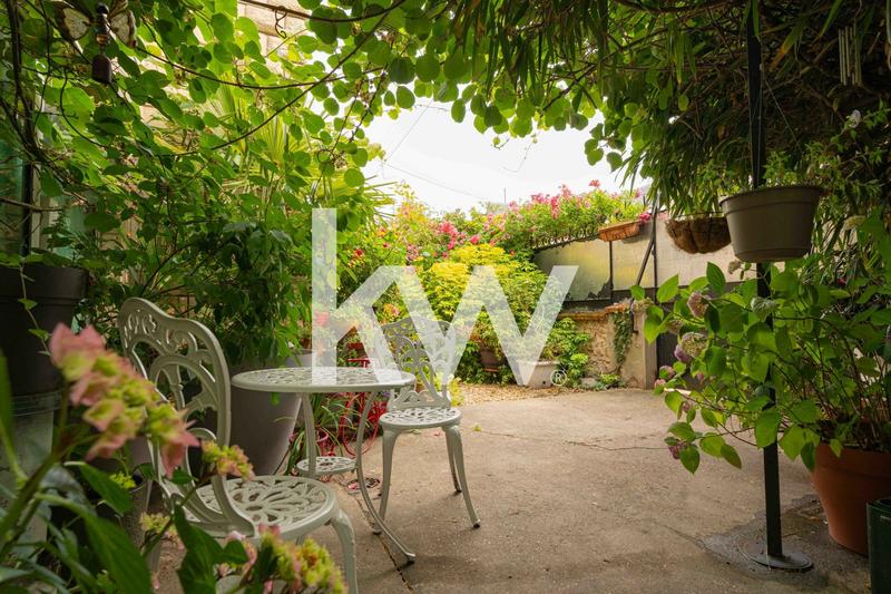 Maison ancienne - 176 m² - 8 pièces