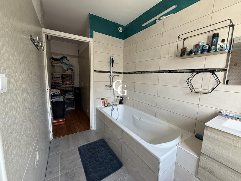 Maison - 145 m² - 6 pièces