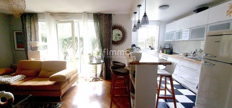 Appartement - 70 m² - 3 pièces