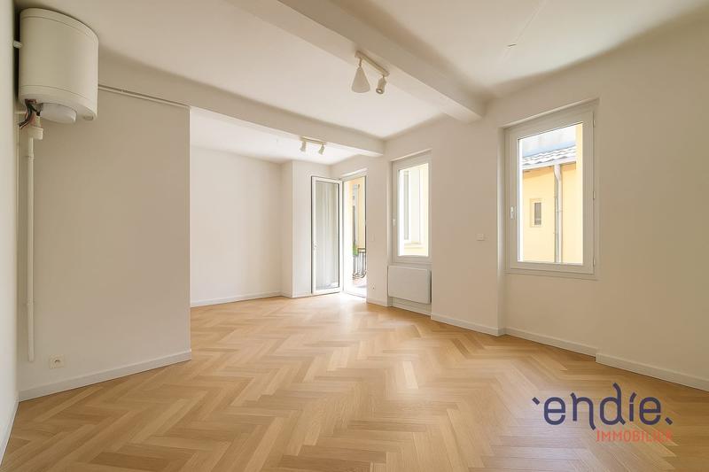 Appartement - 94 m² - 4 pièces