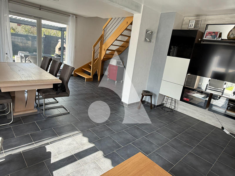 Maison - 149 m² - 7 pièces