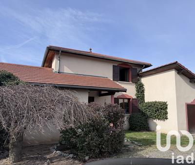 Maison - 276 m² - 8 pièces