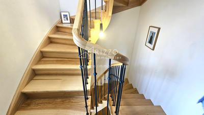 Maison - 102 m² - 5 pièces