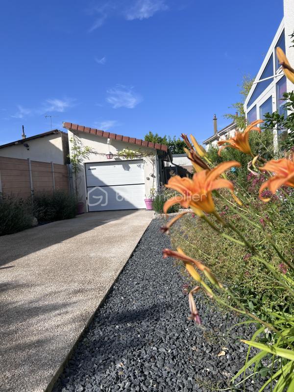 Maison traditionnelle - 91 m² - 4 pièces