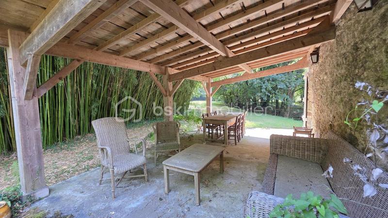 Moulin - 390 m² - 10 pièces