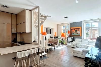 Appartement - 128 m² - 6 pièces