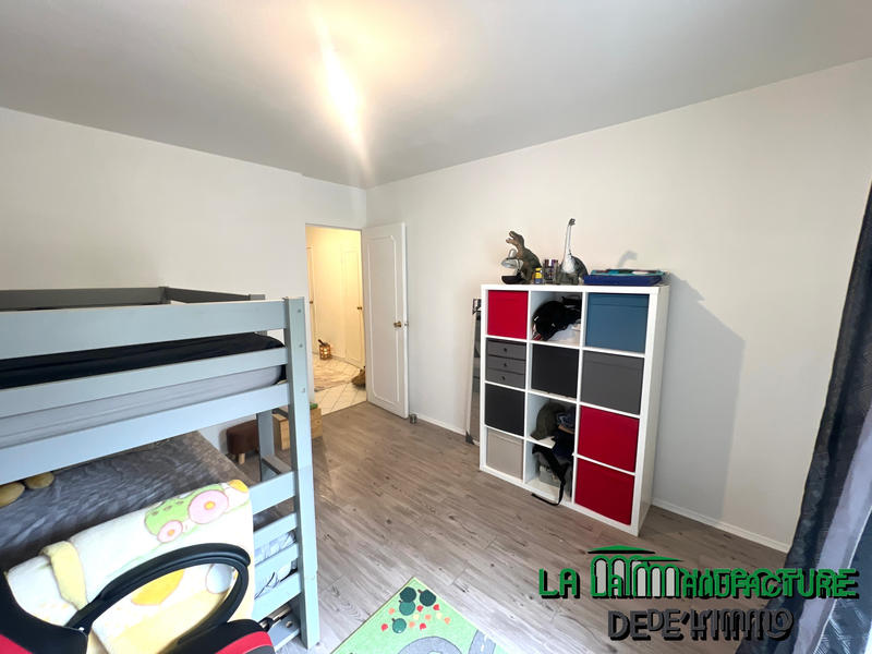 Appartement - 98 m² - 5 pièces