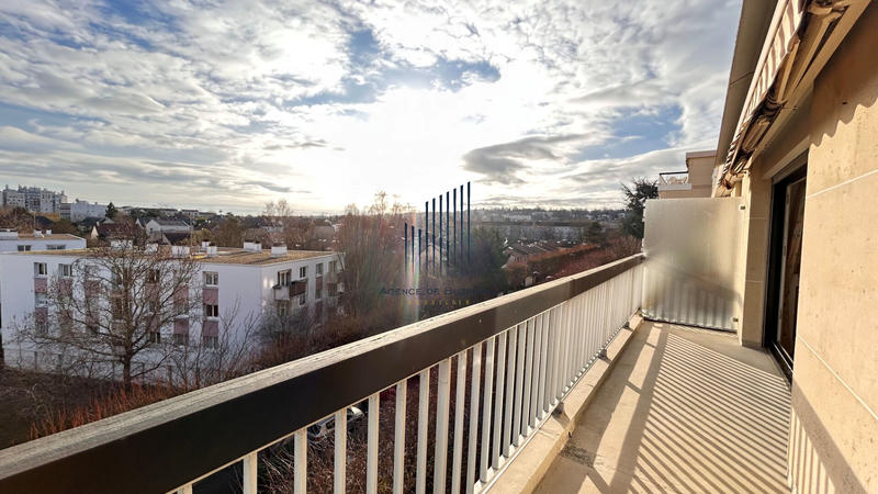 Appartement - 83 m² - 4 pièces