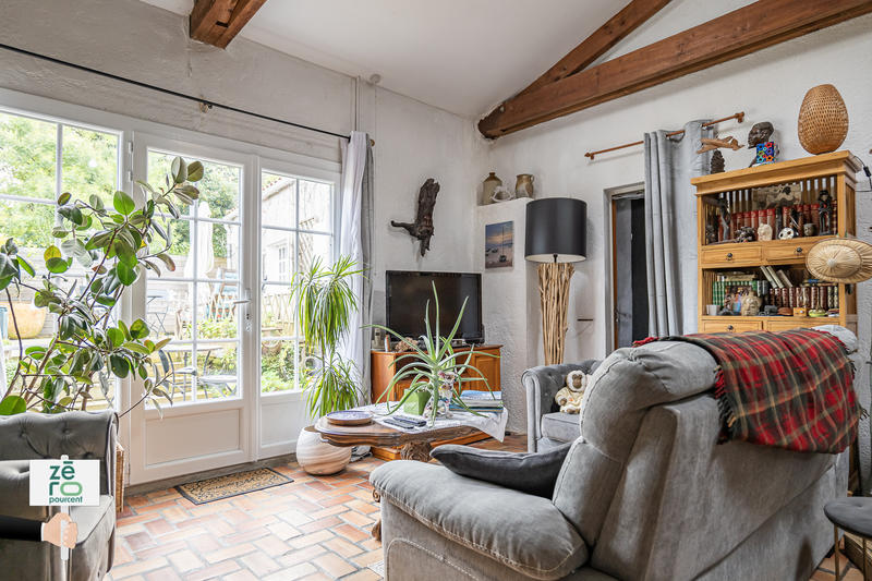 Maison - 167 m² - 6 pièces