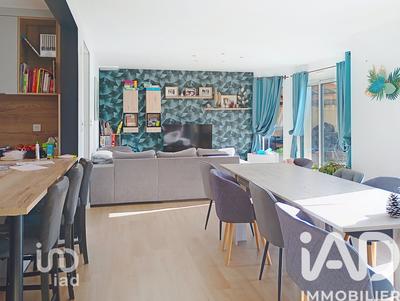 Maison - 174 m² - 8 pièces