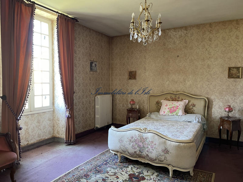 Maison - 170 m² - 7 pièces