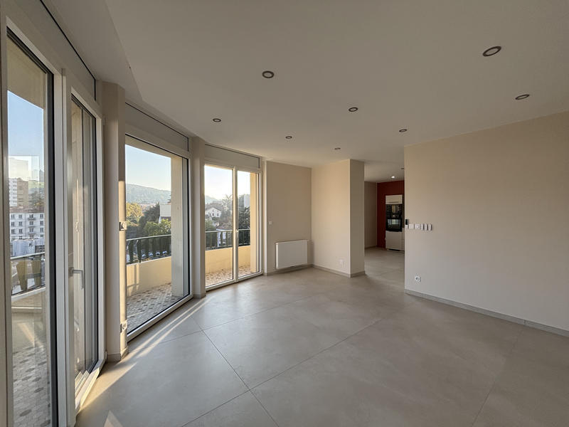 Appartement - 88 m² - 4 pièces