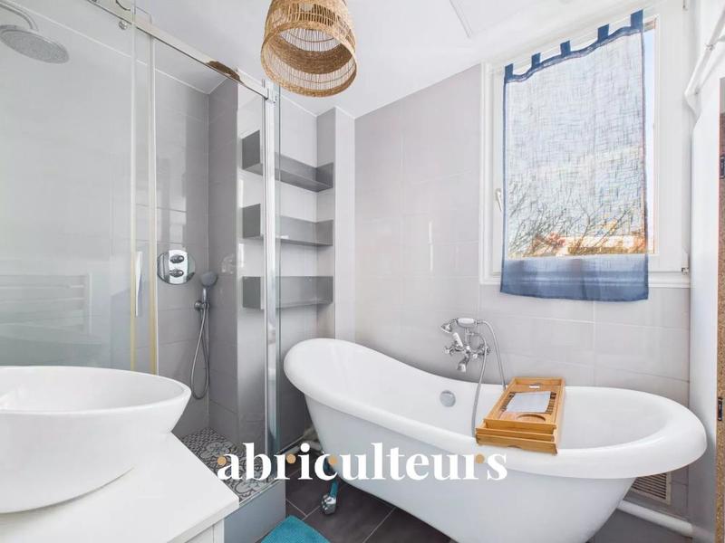 Appartement - 67 m² - 3 pièces