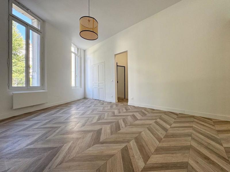 Appartement - 88 m² - 4 pièces