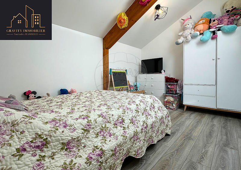 Maison - 110 m² - 4 pièces