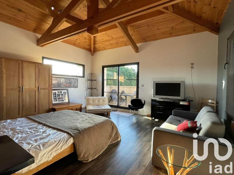 Maison - 400 m² - 12 pièces