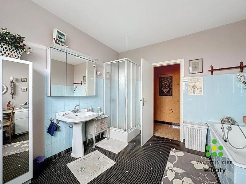 Maison - 179 m² - 5 pièces