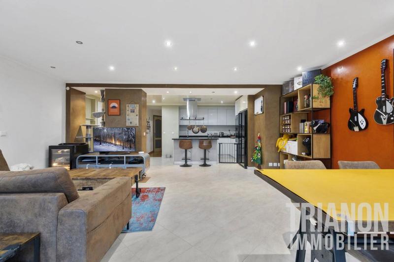 Appartement - 85 m² - 4 pièces