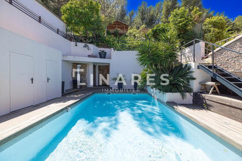 Villa - 160 m² - 4 pièces