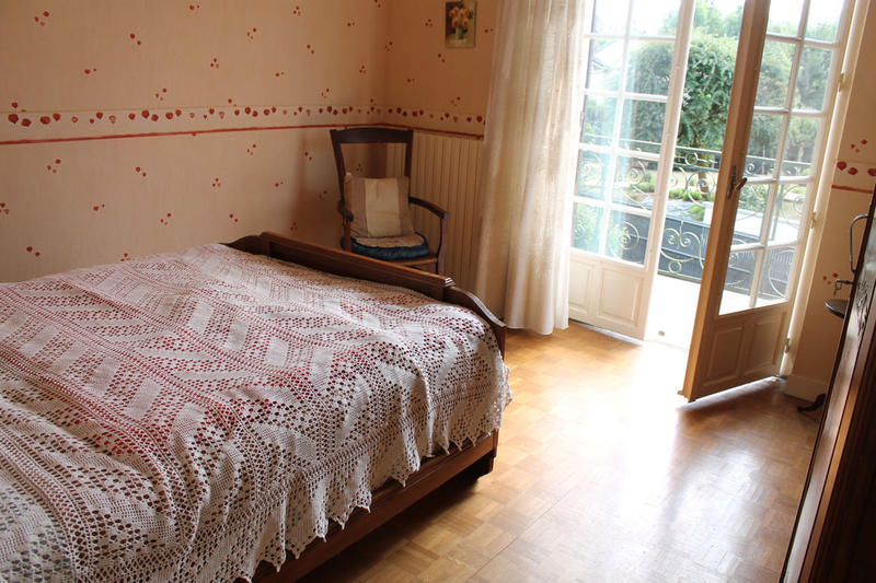 Maison de ville - 200 m² - 9 pièces