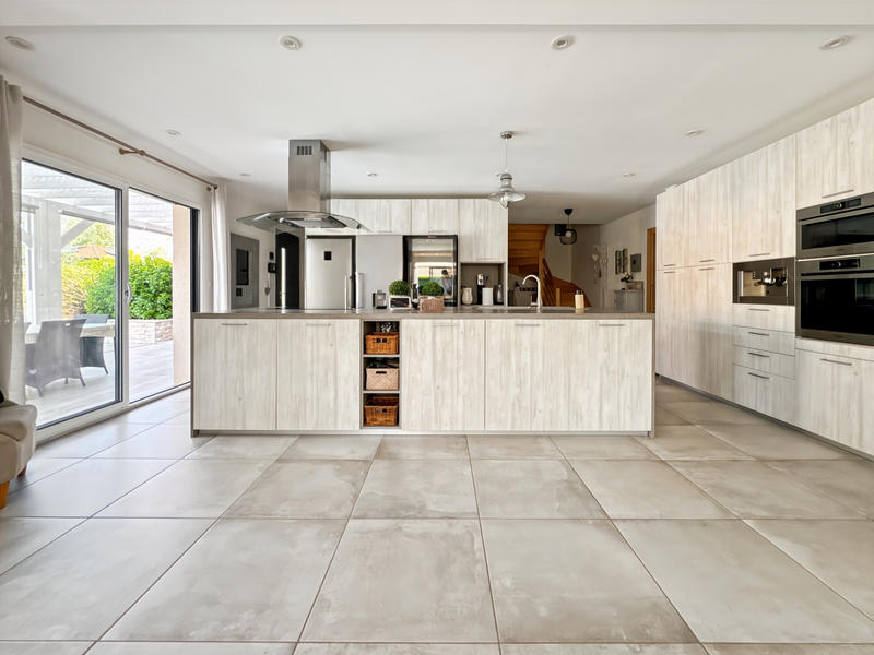 Villa - 160 m² - 6 pièces