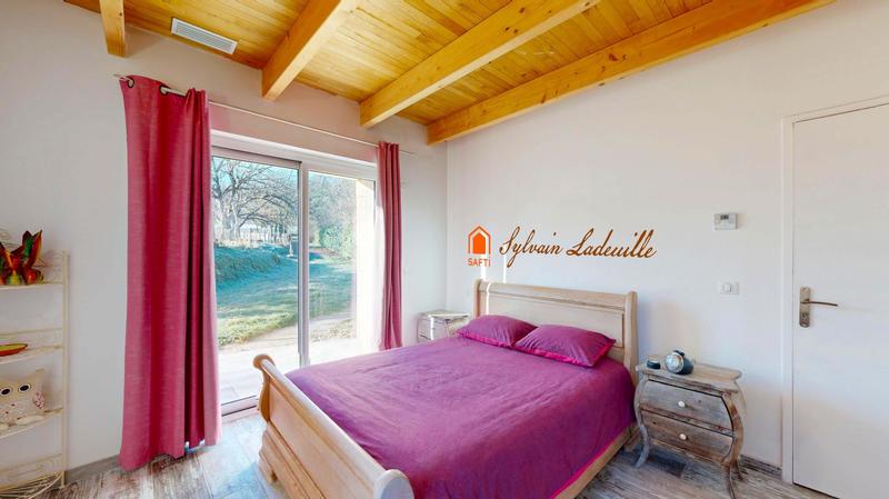 Maison - 105 m² - 4 pièces