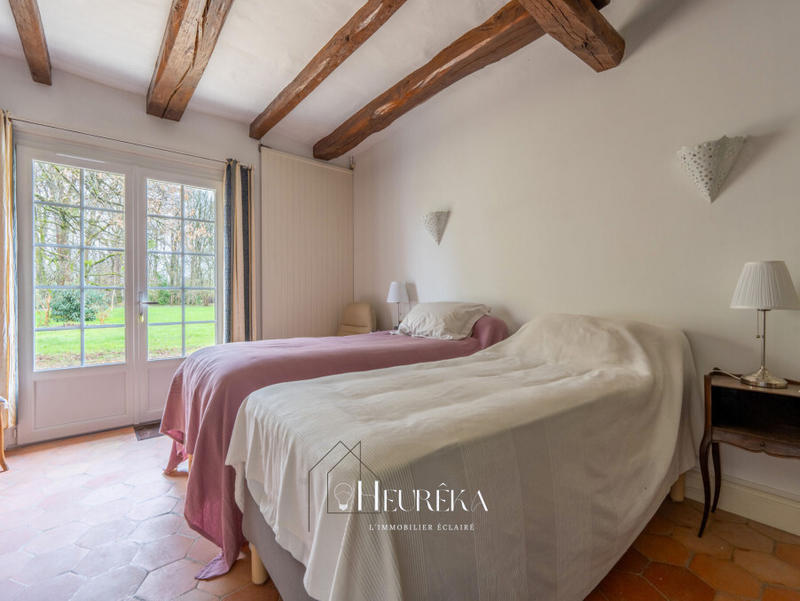 Maison - 400 m² - 10 pièces