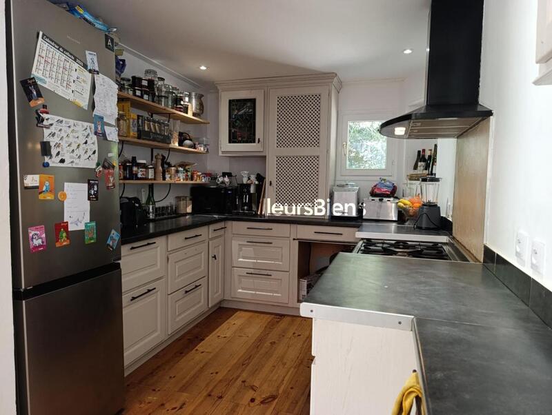 Propriété - 87 m² - 5 pièces