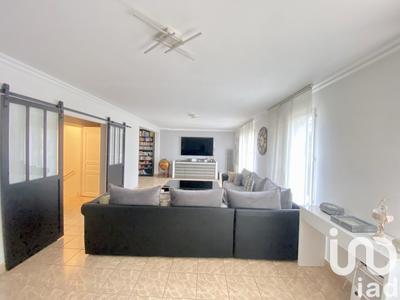 Maison - 210 m² - 9 pièces