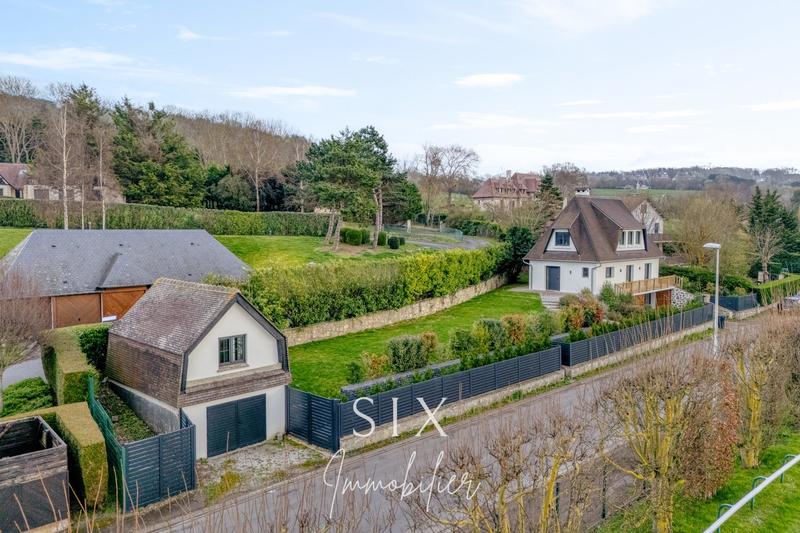 Maison - 163 m² - 7 pièces