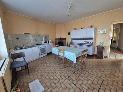 Maison en pierre - 109 m² - 3 pièces