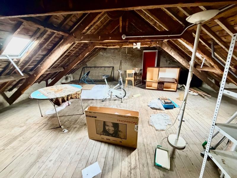 Immeuble - 84 m² - 6 pièces