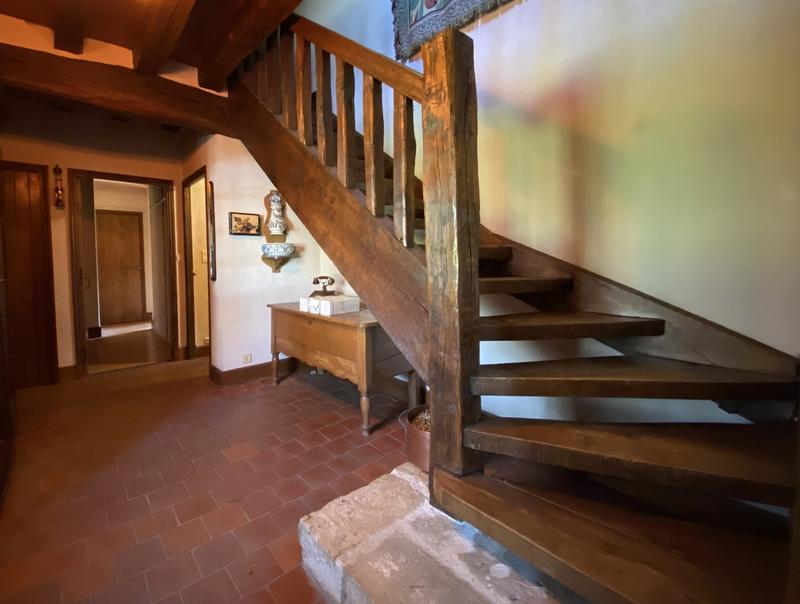 Maison - 210 m² - 6 pièces