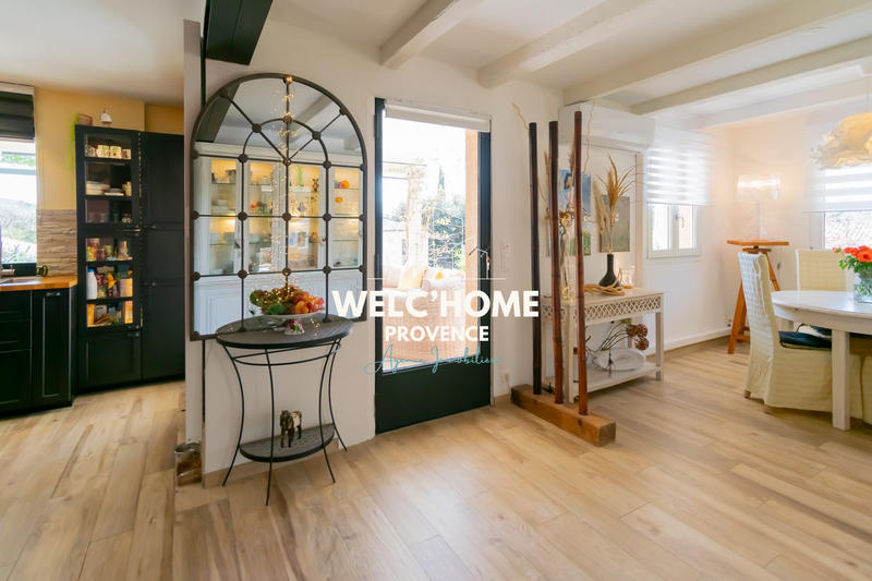 Maison - 102 m² - 6 pièces