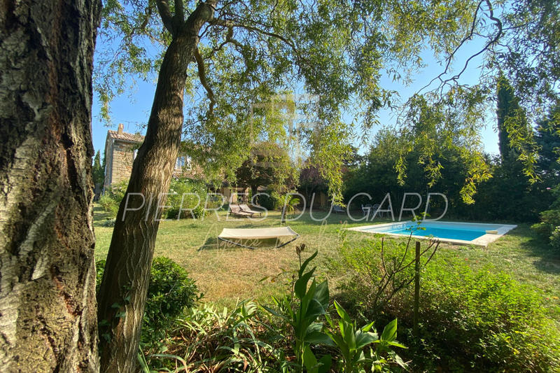 Maison en pierre - 228 m² - 8 pièces