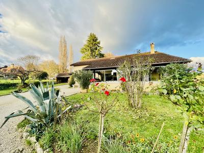 Maison traditionnelle - 145 m² - 5 pièces