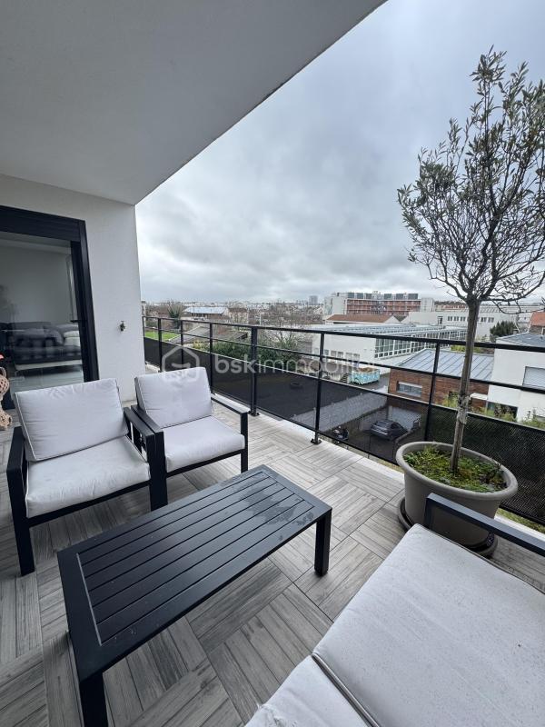 Appartement - 98 m² - 4 pièces