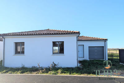 Maison - 92 m² - 4 pièces