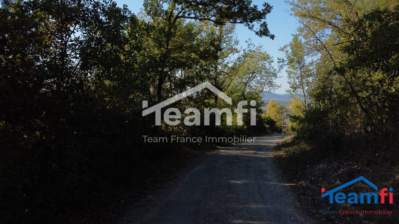 Terrain - 8 210 m²