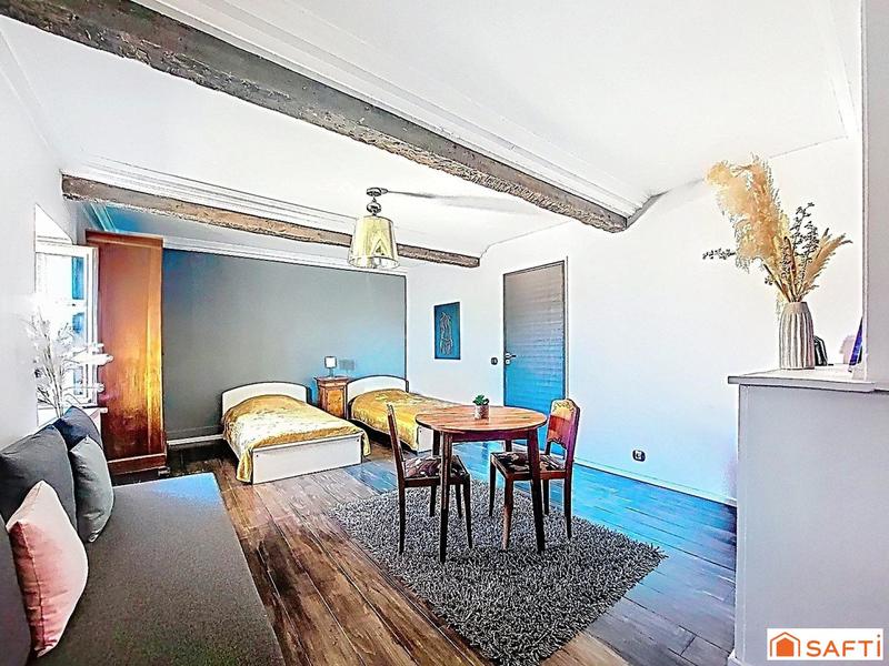 Maison - 372 m² - 12 pièces