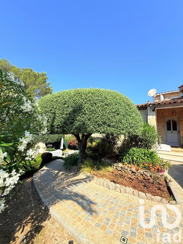 Appartement - 245 m² - 7 pièces