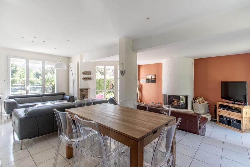 Maison contemporaine - 140 m² - 7 pièces