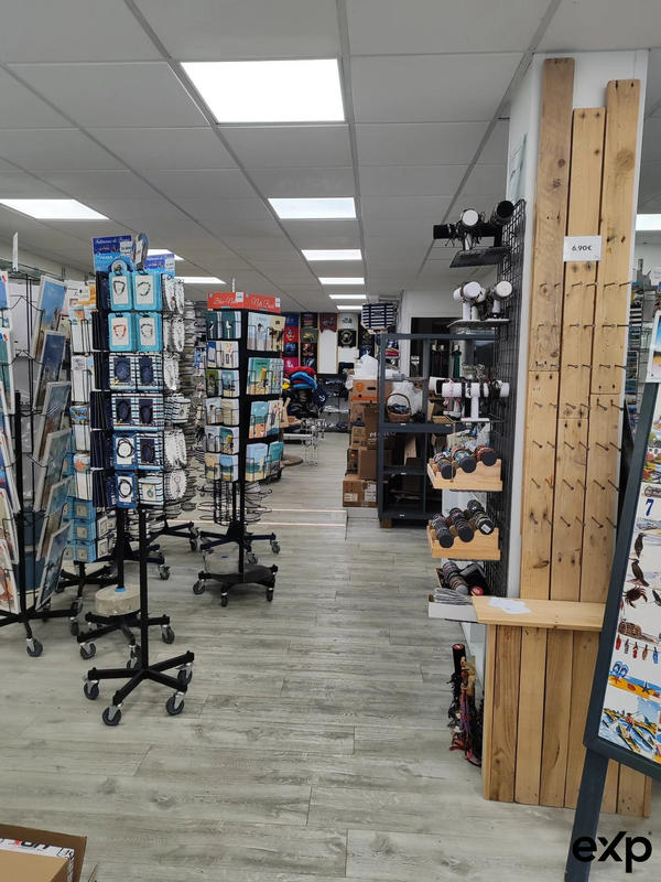 Fonds de commerce - Magasins - 106 m²