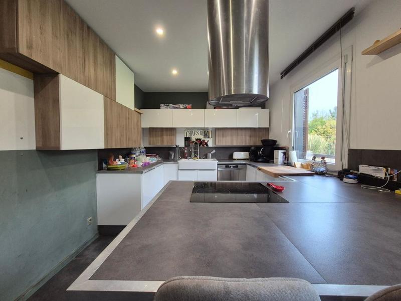 Maison - 140 m² - 6 pièces