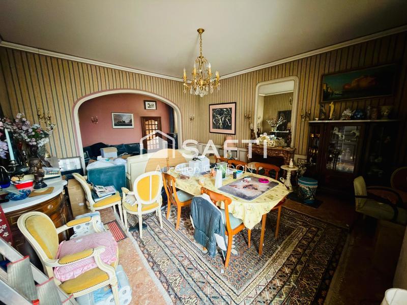 Maison - 320 m² - 8 pièces