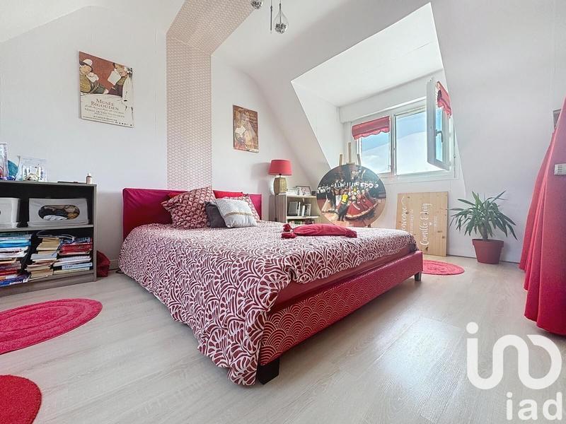 Maison - 200 m² - 7 pièces