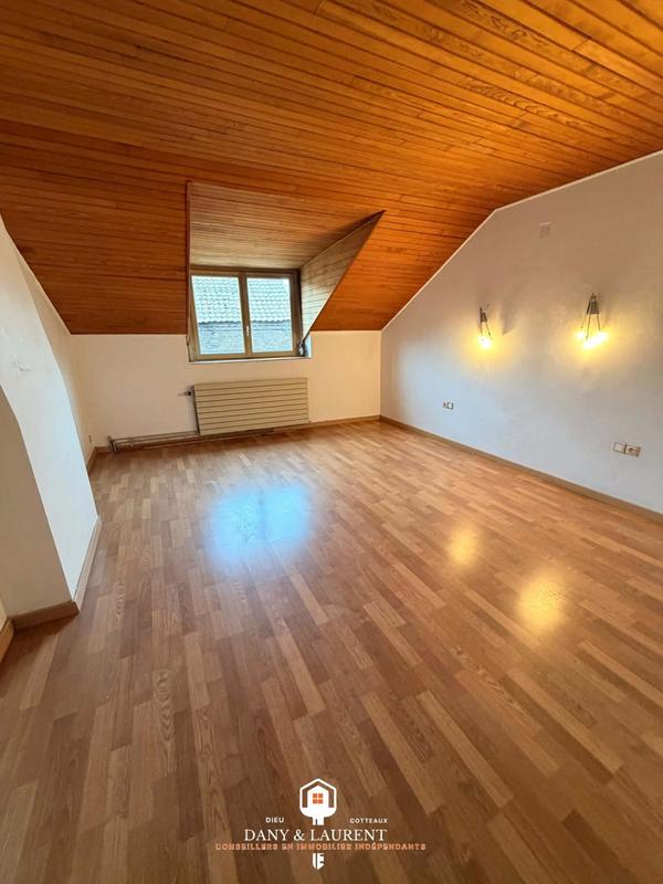 Maison - 105 m² - 5 pièces