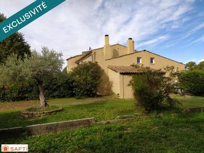 Maison - 350 m² - 14 pièces