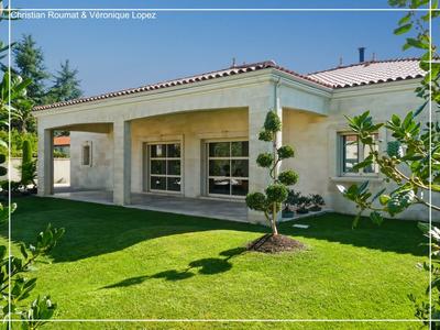 Maison - 207 m² - 5 pièces