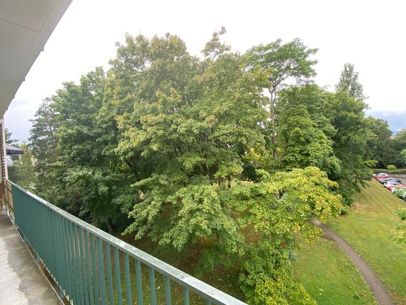 Appartement ancien - 76 m² - 4 pièces